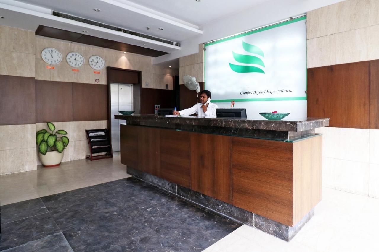 Capital O 19296 Joy Inn & Suites Bhiwadi Экстерьер фото