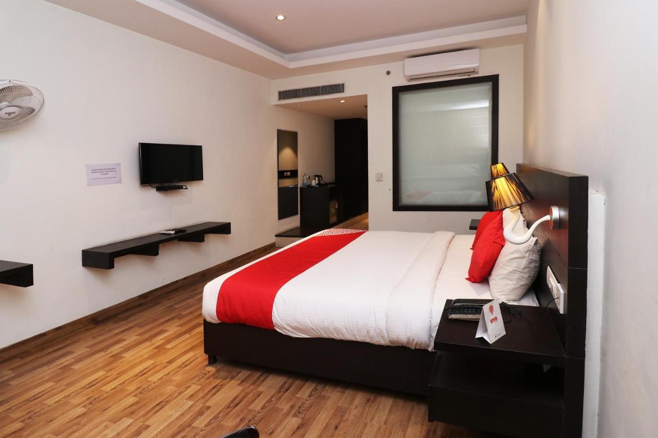 Capital O 19296 Joy Inn & Suites Bhiwadi Экстерьер фото